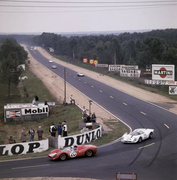 Chris Amon & Nino Vaccarella Ferrari 330P4 Le Mans 1967 Motor Racing Old Photo