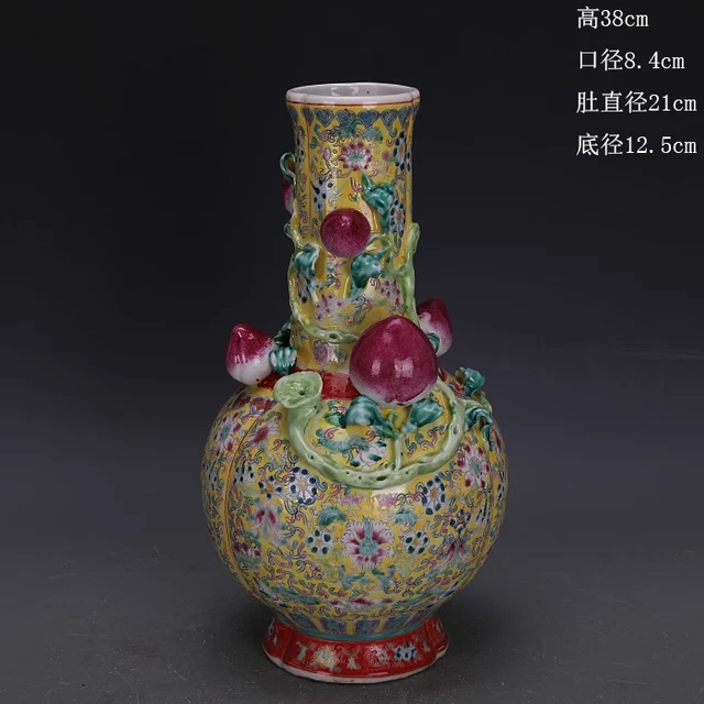 Estate China Freehand Sketching Qing Famille Rose Porcelain Peach Vase