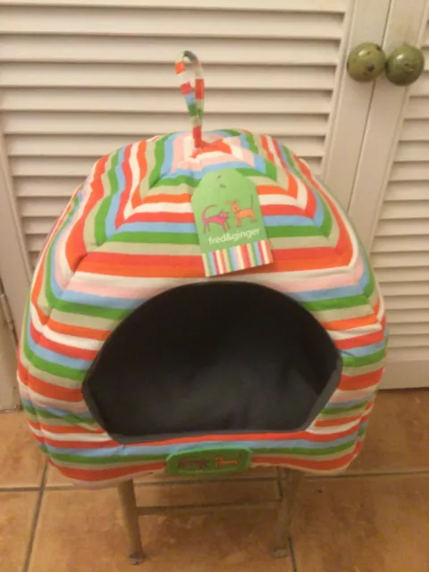 Cutest Extra Small Cat / Kitten / Puppy Igloo Bed by Fred & Ginger NEW with Tags