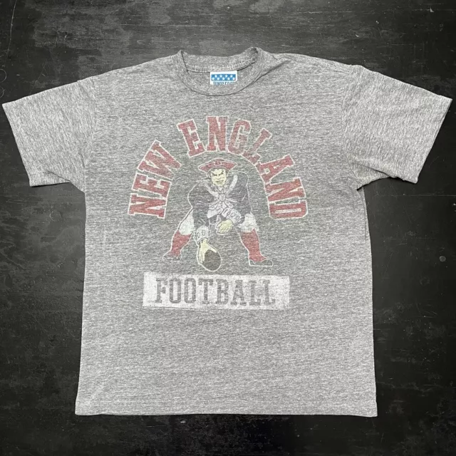 Junk Food 2010 New England Patriots Football graphic T-shirt SMALL Grey