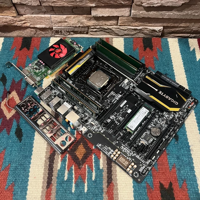 MacPro (Late 2013) 3.7GHz・24GB・256GB Pricelist - S4W - May 19 | PDF | Circuito integrado | Arquitectura X86