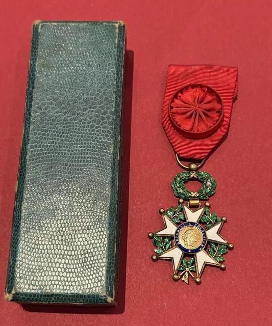File:Médaille d'honneur décernée à la compagnie parisienne de gaz et d'éclairage File:Médaille d'honneur décernée à la compagnie parisienne de gaz et d'éclairage