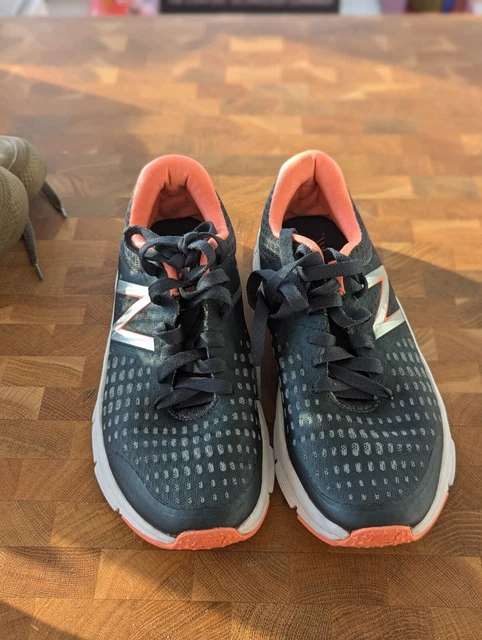 New balance 775 navy hot sale