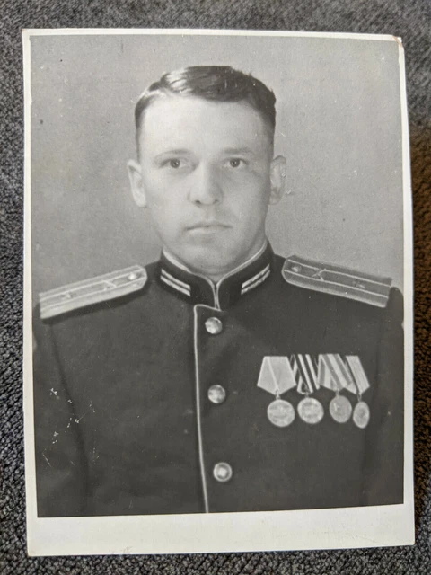 FOTO RUSSISCHER SOLDAT Offizier Sowjetunion Ordensspange Militaria R88 ...