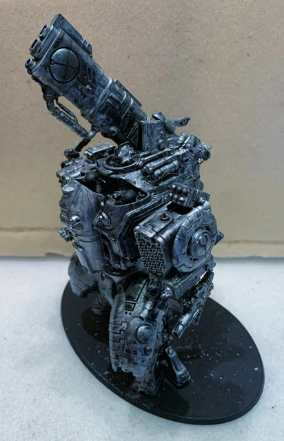 KV128 Stormsurge – Figurine Warhammer 40K Empire T’au – Occasion