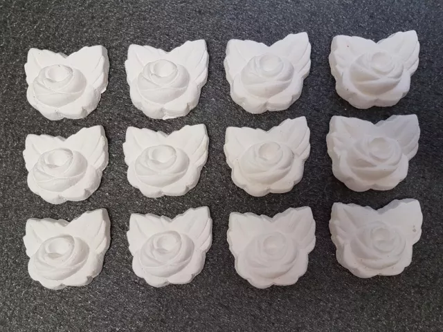 Pièces décoratives en plâtre/fleur, 12 fleurs, décoration intérieure, design de plafond, design artistique
