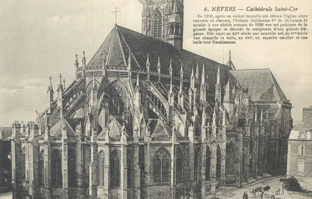 58 - cpa - NEVERS - Saint Cyr Cathedral