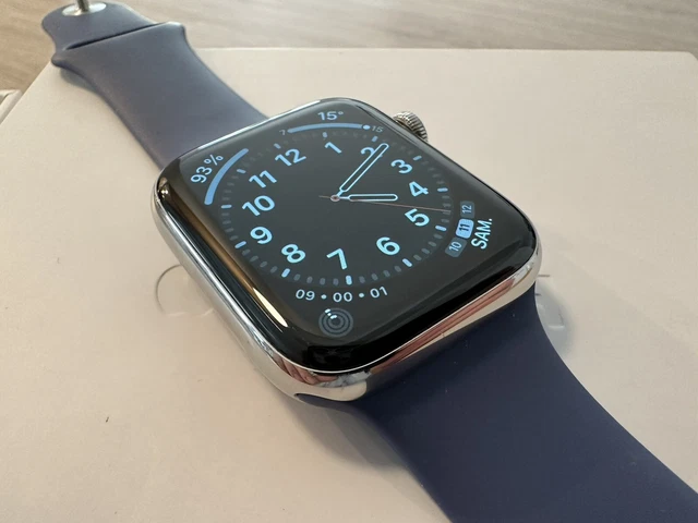 Apple Watch Series 4 GPS + Cellular, 44mm Acier Argent