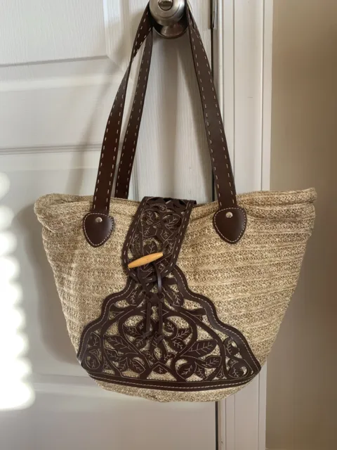 Avon Purse Handbag Shoulder Bag Brown Tan Woven Straw