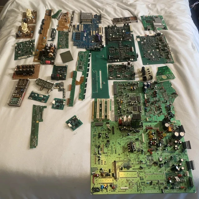 Mixed Lot Scrap Circuit Boards & Motherboards for Gold Precious Metals Recovery