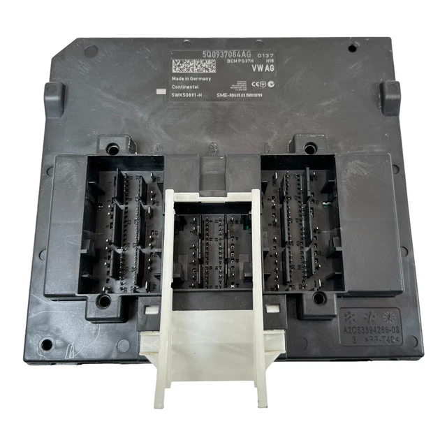 UNITÉ EMBARQUÉE DE Commande D'Alimentation Véhicule Audi A3 8V Seat ...