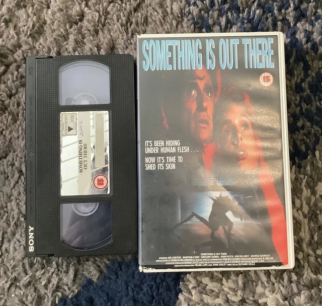 SOMETHING IS OUT There 1980’s Cult sc-fi horror VHS Video Big Box Rare ...