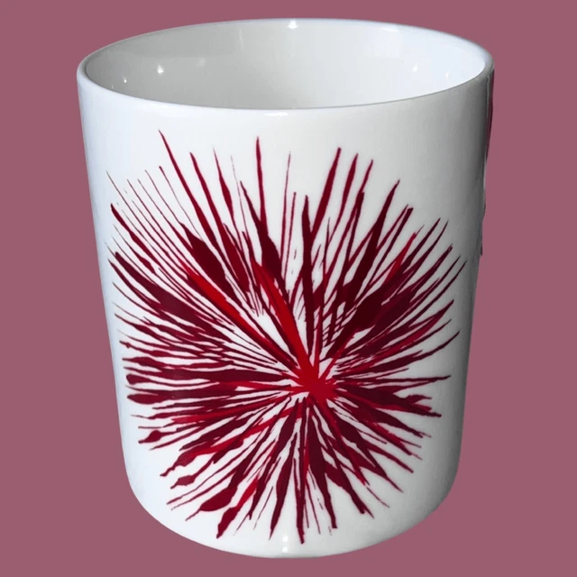 Starbucks 2014 Red Christmas Starburst Flower Coffee Mug Tea Cup 12oz.