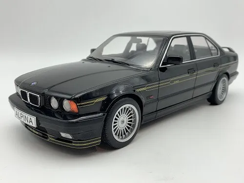 BMW E34 Alpina B10 4.6  schwarz  MCG  Maßstab 1:18  NEU  OVP