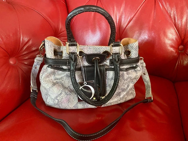 Oroton tote clearance bags australia