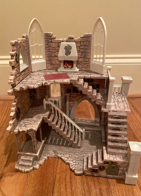 Harry Potter Hogwarts castle Gryffindor Tower playset and figures lot with box