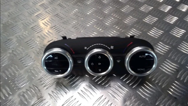 Commande De Chauffage Alfa Romeo Giulietta 2 156123650  R:138525