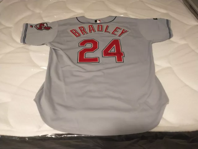 TJ Tucker Unsigned Gray 2000 Game Used Unsigned Montreal Expos Russell  Jersey Size 52 SKU #208751