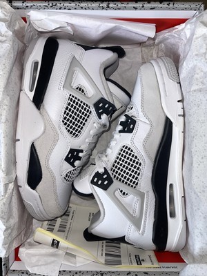 Air Jordan 4 GS âMilitaryâ