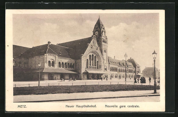 CPA Metz, Reisende vor dem Neuen la gare pincipale 1914