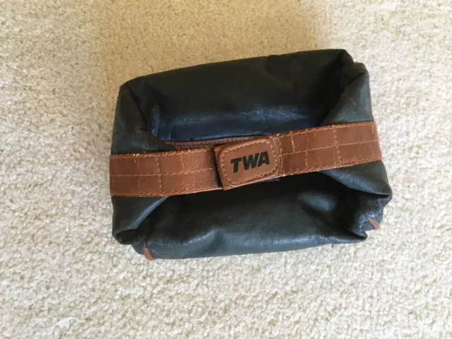 Twa Trans World Airlines Ambassador Toiletry Travel Bag Amenity Kit Case Leather