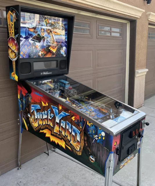 Williams Junkyard Pinball Machine LEDs & Color DMD Very Nice  Shape Family Fun
