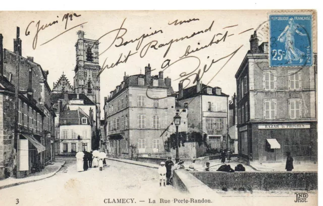 CPA de CLAMECY (58 Nièvre), Rue Porte-Randon, animée, années 1910