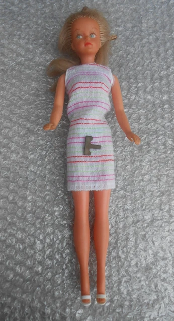 Ancienne Poupée Tressy Bella De 1965 - Pour Collectionneuses Et Collectionneurs