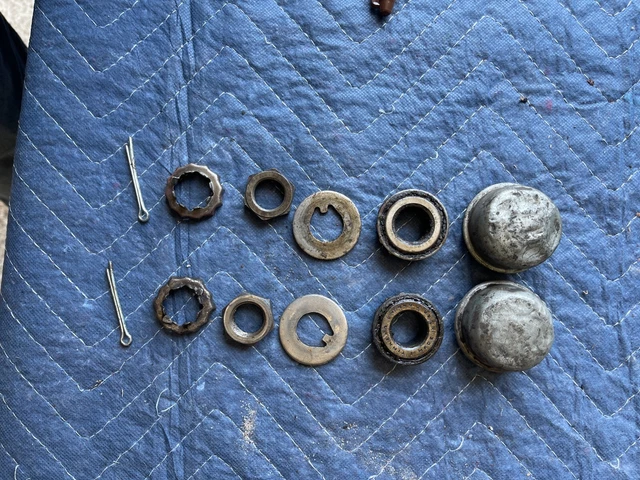 1969 dodge charger front drum spindle set washer retainer nuts b-body oem 68 69 1969 dodge charger front drum spindle set washer retainer nuts b-body oem 68 69