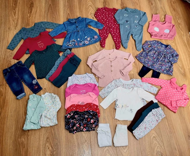#36 Enorme pacchetto di vestiti per bambine età 3-6 mesi abiti leggings pigiama