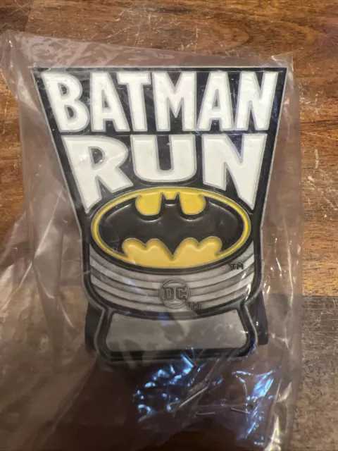 EXCLUSIVE BATMAN RUN LANYARD Metal Logo Charm no id holder