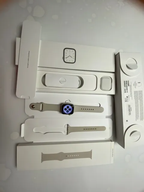Apple Watch Series 7 GPS+Cell 41mm Aluminiumgehäuse mit Fluorelastomer Armband