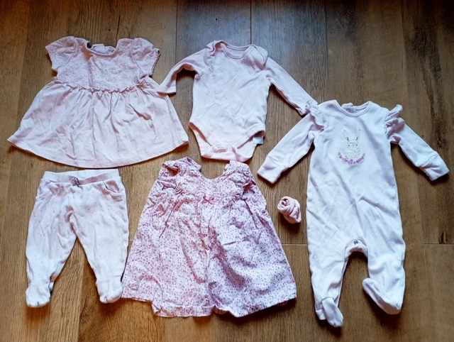 Baby girl clothes bundle 0-3 months