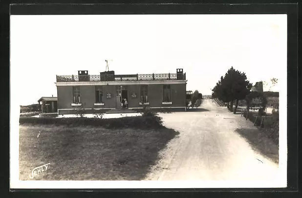 CPA Les Herbiers, Le Café des Alouettes sur le Mont