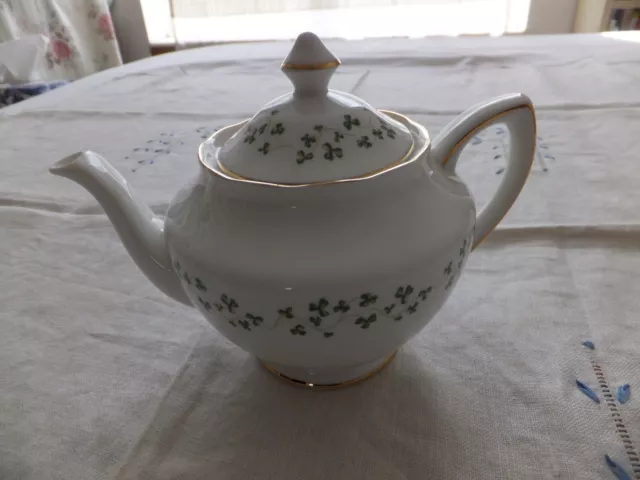 Royal Tara Shamrock Teapot Trellis Bone China Handmade Galway Ireland Small New