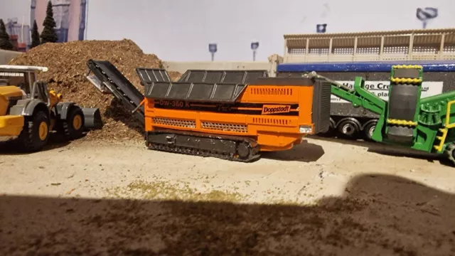 1:76 Scale Doppstadt Shredder