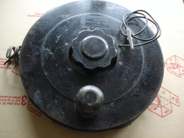 Vintage WW2 BENDIX MT-5E Antenna Reel Aircraft Antenna Extension Vintage WW2 BENDIX MT-5E Antenna Reel Aircraft Antenna Extension