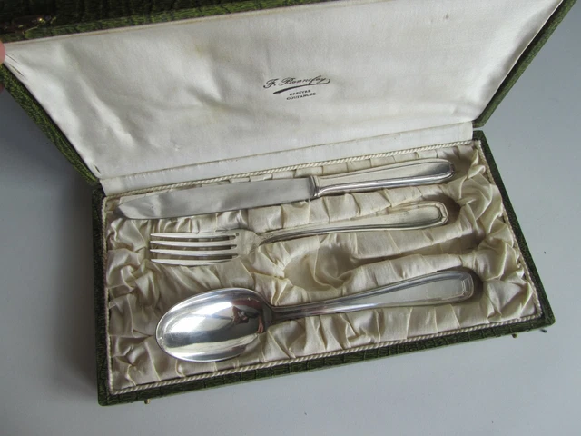Coffret De 24 Couteaux Et 4 Couverts De Service En Inox Et Corne Bovine – Vintage