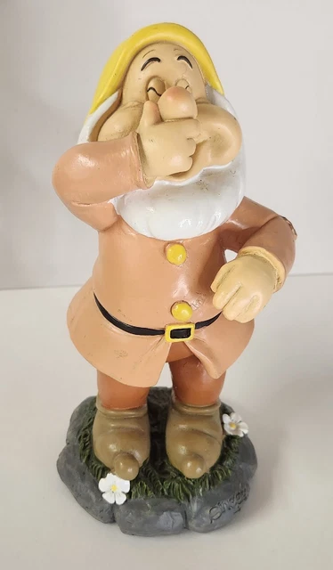 Disney Snow White Dwarf sneezy Resin Garden Figurine Statue 8" New-no tags