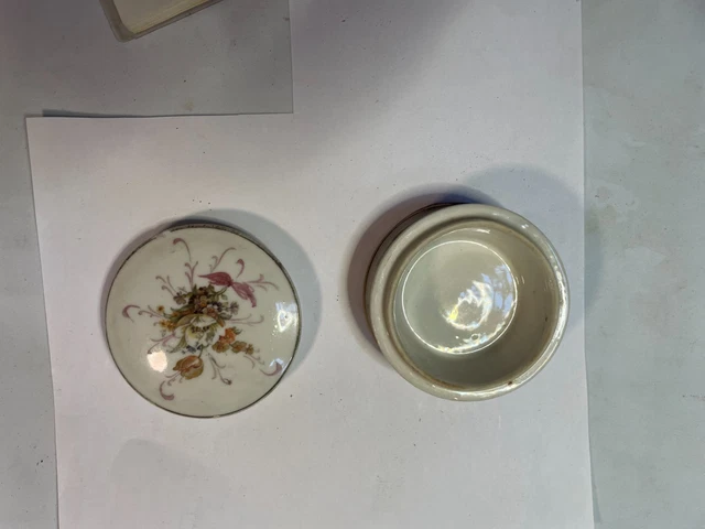 ANCIENNE BOITE A PILULES COFFRET A BIJOUX PORCELAINE LIMOGES DECO Vitrine Imgx1200 5141