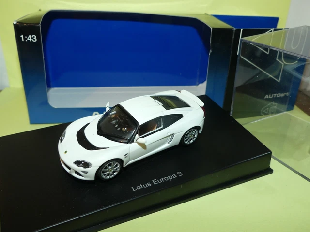 LOTUS EUROPA S Blanc AUTOART 1:43