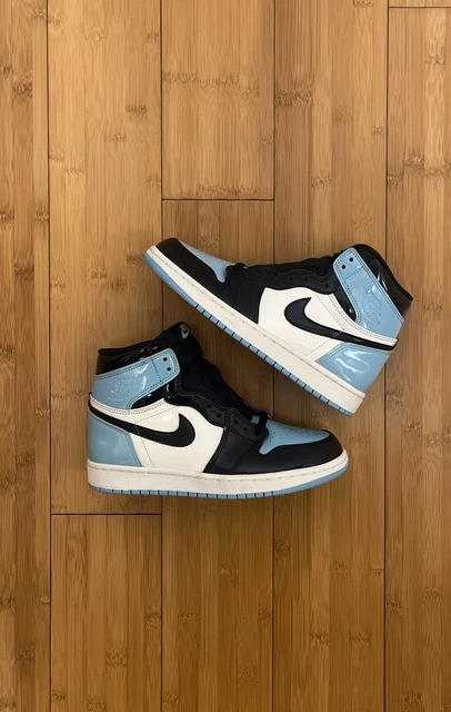 Nike Air Jordan 1 Retro High OG Women Athletic Shoes- Blue Chill, Size 7.5W Nike Air Jordan 1 Retro High OG Women Athletic Shoes- Blue Chill, Size 7.5W