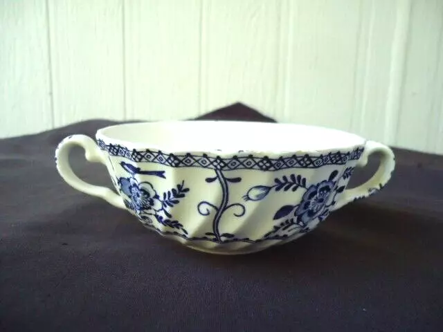 vintage johnson brothers bros indies soup coupe bowl twin handle blue & white #3