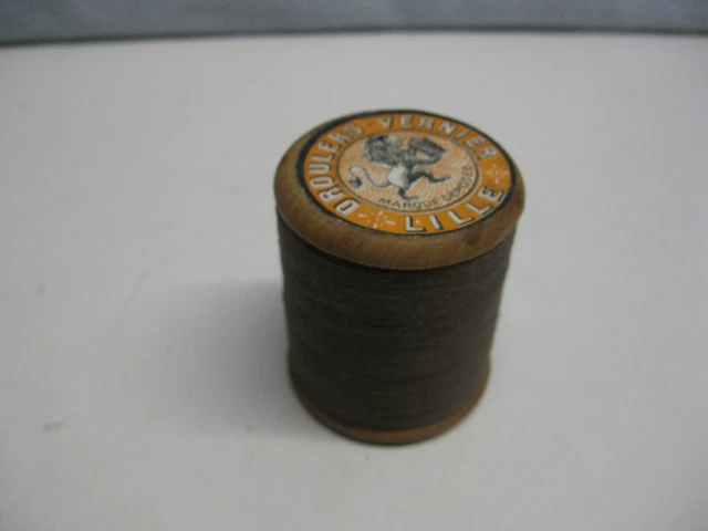 Mercerie ANCIENNE BOBINE FIL DE LIN extra fils marron N°832 DV fuseau