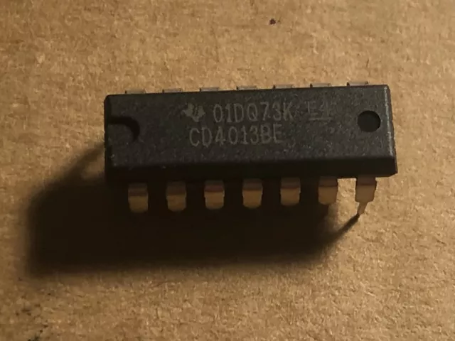 Texas Instruments CD4013BE CD4013 Dual D-Type Flip-Flop DIP14 Logic IC Chip