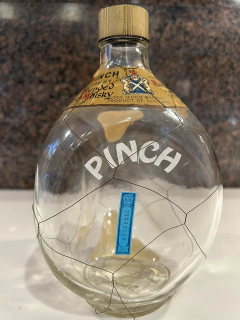 Vintage Haig & Haig Blended Scotch Whisky Bottle 1964/1965 Intact cap wire empty