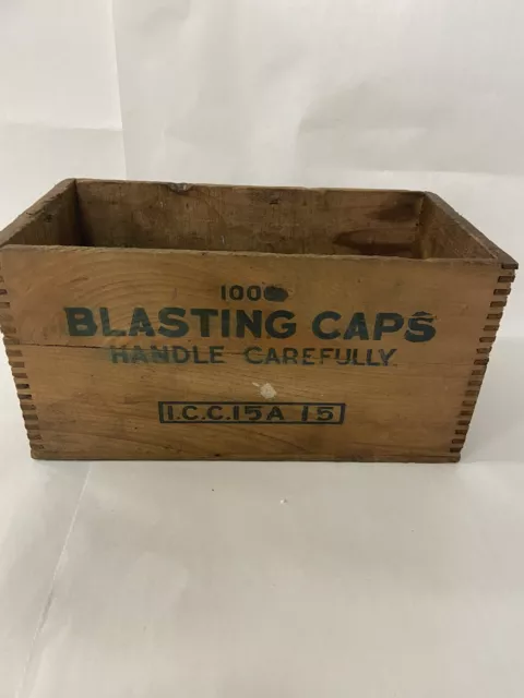 Vintage King Powder Co Blasting Caps Box Cincinnati, OH