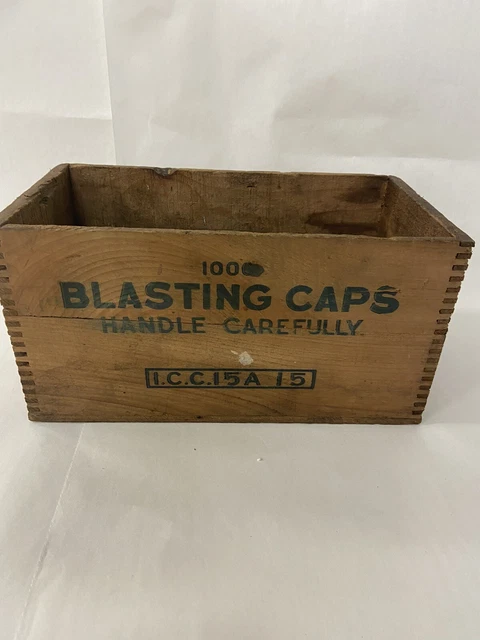 Vintage King Powder Co Blasting Caps Box Cincinnati, OH