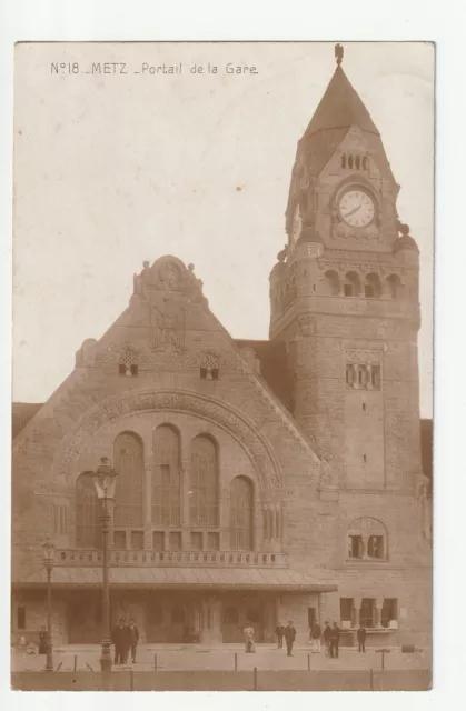 METZ  - Moselle - CPA 57 - La Gare Centrale