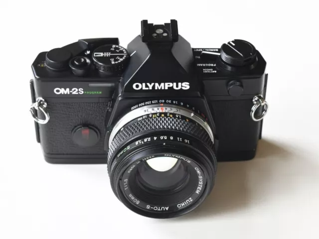 Olympus OM-2S Program Black W/Zuiko 50mm F1.8 [EXC+]